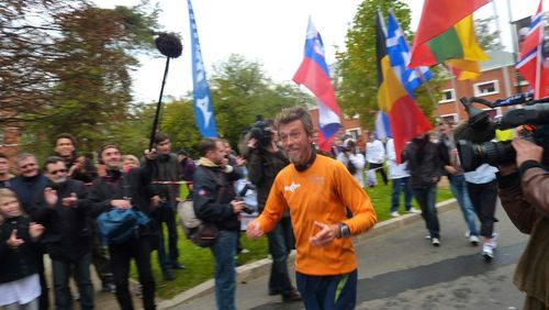 Arrivée Tour d'Europe de Serge Girard 17 octobre 2010 11h06 61