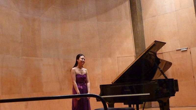 Concert Yejin Gil Salle Cortot OCI Concours International de Piano Orleans 16 nov 2010 047